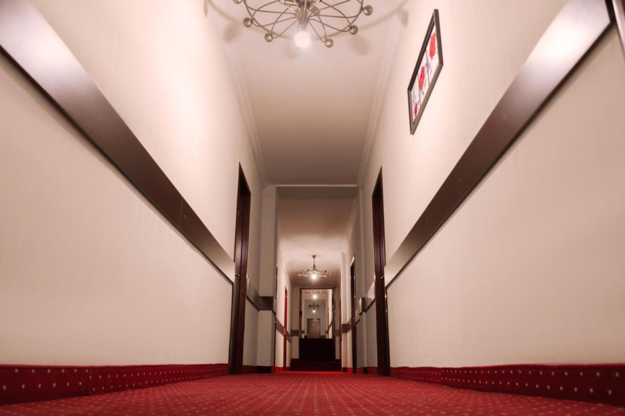 Margo Palace Hotel Tbilissi Extérieur photo